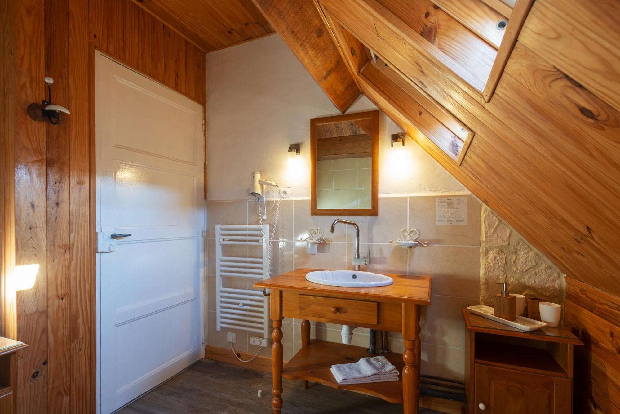 Hotel Boutique Saint-Louis ليزيو المظهر الخارجي الصورة