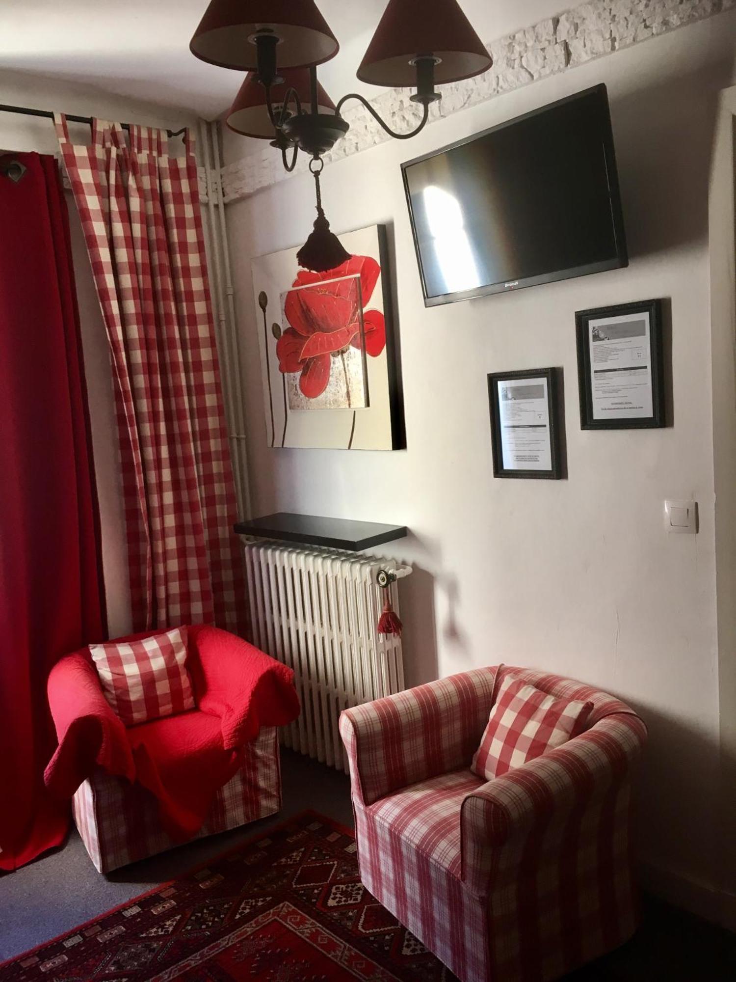 Hotel Boutique Saint-Louis ليزيو المظهر الخارجي الصورة