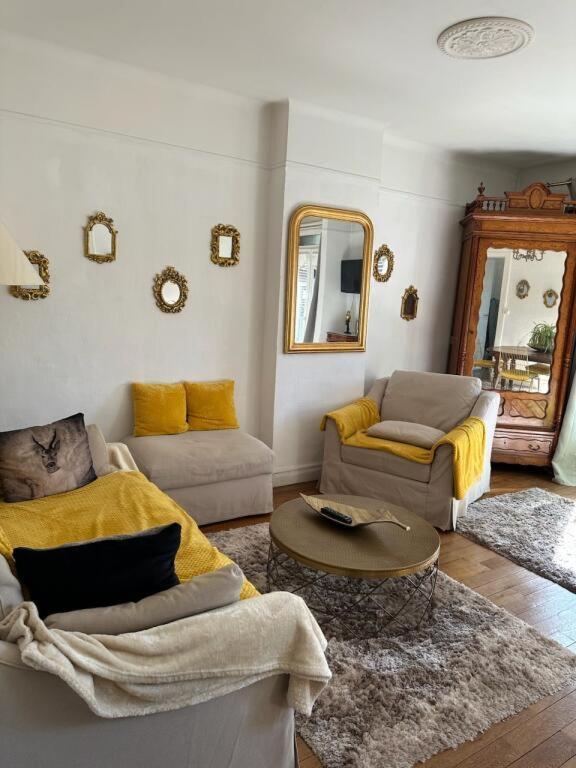 Hotel Boutique Saint-Louis ليزيو المظهر الخارجي الصورة